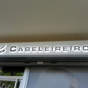 Реклама за фризьорски салон в Португалия