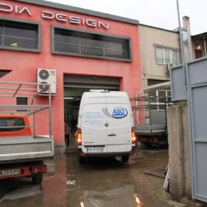 Бус на фирма ASG Retreading след брандиране от Медия Дизайн Бус на фирма ASG Retreading след брандиране от Медия Дизайн