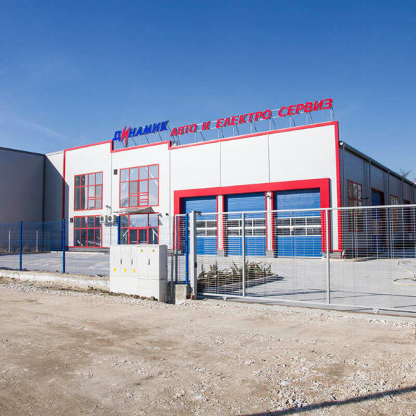 Светеща реклама на автосервиз Динамик Пловдив