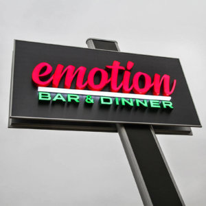 Emotion bar & dinner тотем от еталбонд, с букви от плексиглас