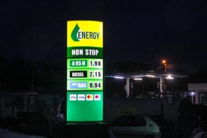 Illuminated totem for oil station - Energy Oil with LED modules SloanLED PosterBox 3