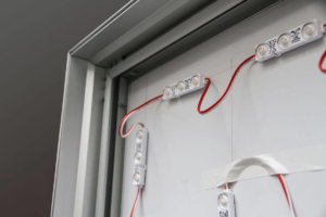 Aluminium profile for textile lightboxes