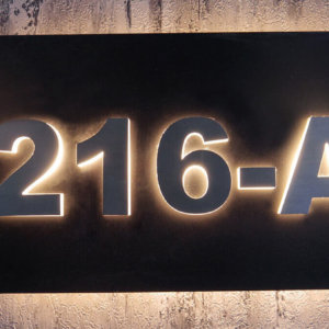 Светещи табелки с номера на стаи за хотел | Светлинна реклама плексиглас | Aqua Spa Hotel Zlatograd