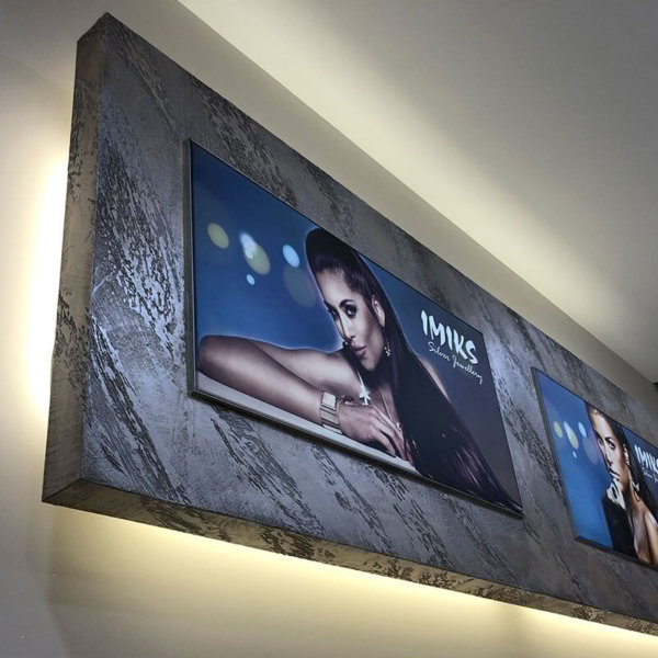 Illuminated textile signs for silver jewelry store Illuminated textile signs for silver jewelry store