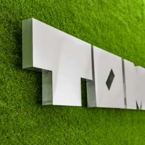 Обемни букви от инокс с огледален ефект Обемни букви от инокс с огледален ефект