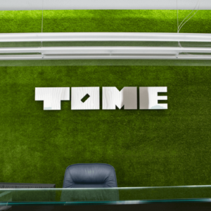 Обемни букви от неръждавейка Обемни букви от неръждавейка