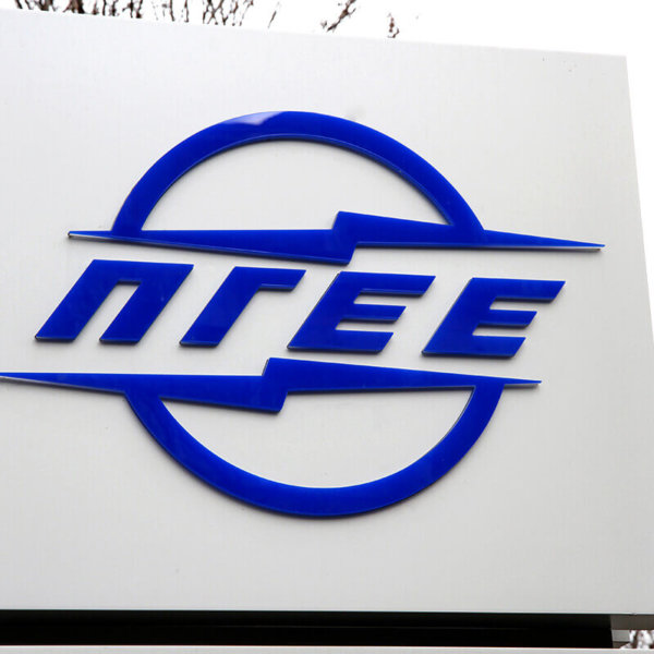 Светещ тотем за ПГЕЕ Пловдив