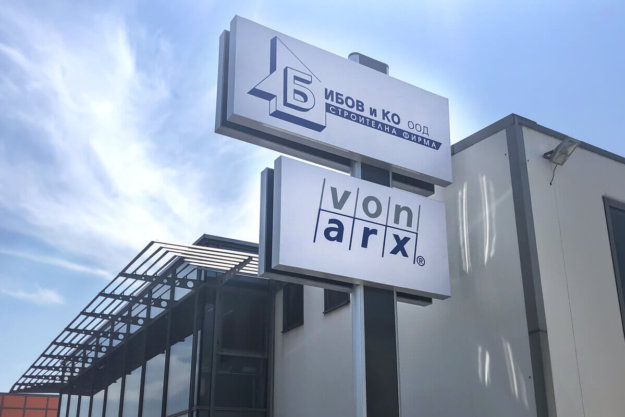 Non-illuminated totem - Bibov & Co and Von ARX