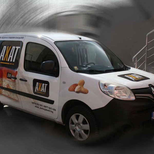 Branding company car – AXAT nuts Branding company car - AXAT nuts