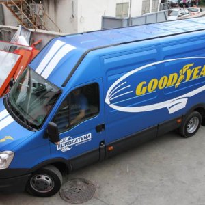 Цялостно брандиране на служебен бус за Eurocatena