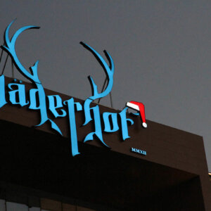 Светещи обемни букви за хотел Jagerhof – нощни снимки Светещи обемни букви за хотел Jagerhof - нощни снимки
