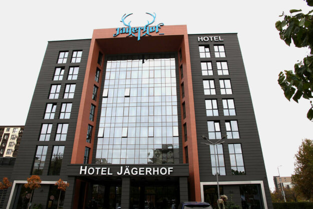 Hotel Jagerhof, Plovdiv - Illuminated channel letters