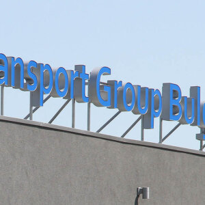 Светещи обемни букви със система от Алурапид - GV Logistics