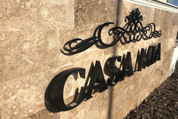 Acrylic channel letters with spacers - Casa Mia
