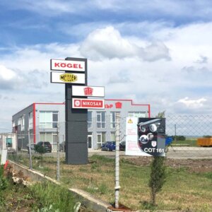 Illuminated totem for Unitrailer, Burgas Advertising totem with illuminated signs - Unitrailer, Burgas