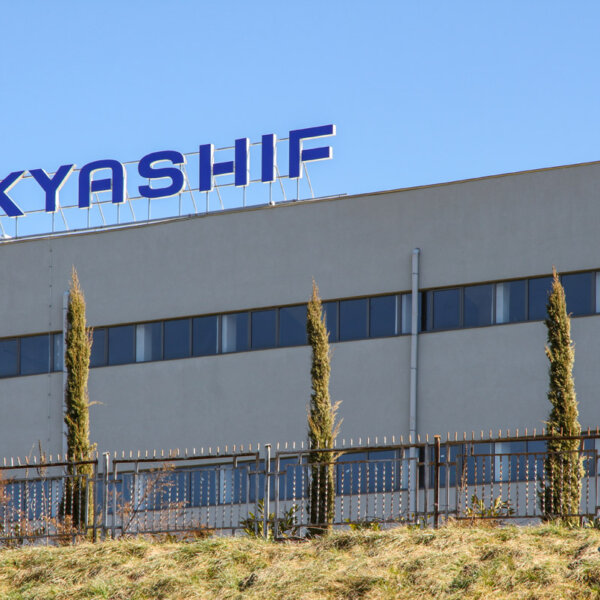 Illuminated channel letters for roof advertising – Kyashif, Djebel Kyashif - Alrapid channel letters