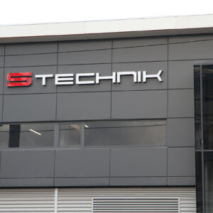 Светещи обемни букви с Алурапид за Автоцентър Ес Техник