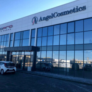 Светещи обемни букви и лого за Angel Cosmetics, Пловдив