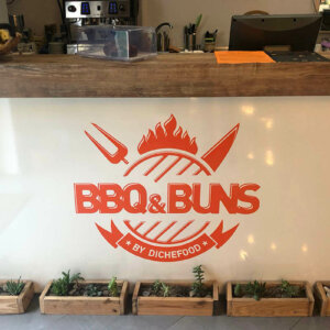 Брандиране на обект BBQ & Buns, от Рекламна агенция Медия Дизайн Брандиране на обект BBQ & Buns, от Рекламна агенция Медия Дизайн