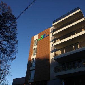 Обемни букви от плексиглас за жилищен комплекс Green Place, Пловдив
