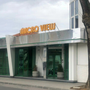 Обемни светещи букви и лого от плексиглас за Micro View, Панагюрище