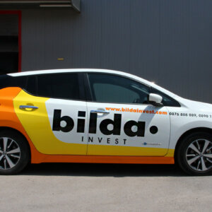 Облепяне с рекламни графики на служебен автомобил Bilda INVEST