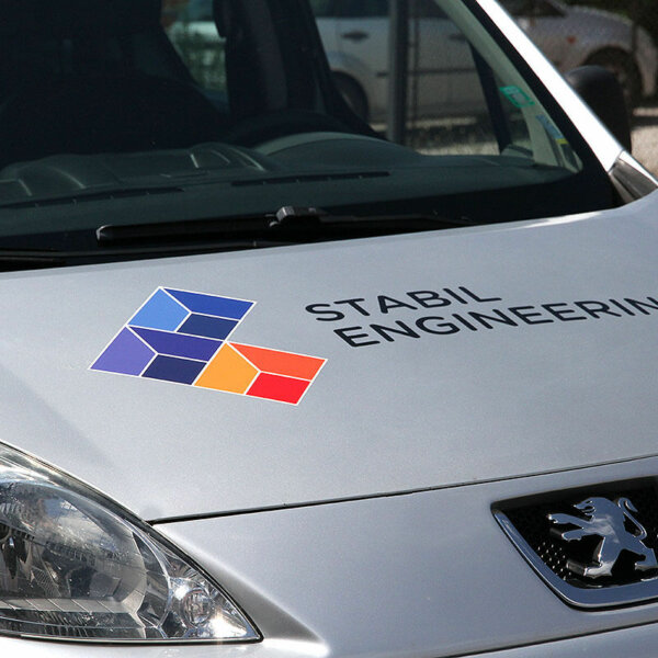 Брандиране на фирмен автомобил Stabil Engineering