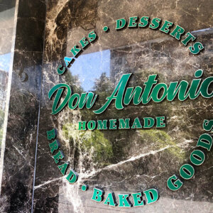 Луксозни обемни букви букви от плексиглас и фолио за Don Antonio, Пловдив