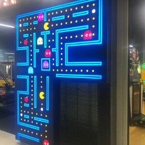 Светещи табели с винил за Лунапарк Мол Плаза, Пловдив Светещи табели с винил за Лунапарк Мол Плаза