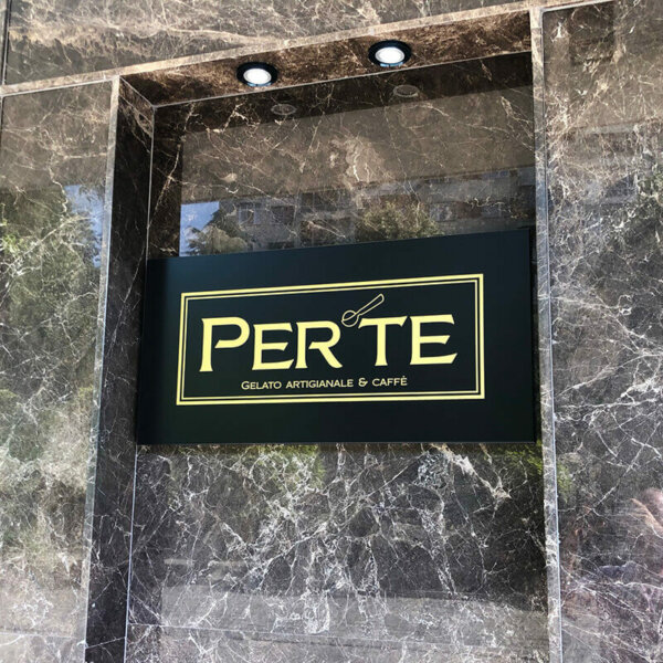 Табела от Еталбонд за Perte – Gelato & Café Perte - Gelato & Café - Табела от Еталбонд, Пловдив