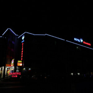 Хотел Диамант в Слънчев бряг LED осветление от Рекламна агенция Медия Дизайн Хотел Диамант в Слънчев бряг засия ярко с LED кантове от Рекламна агенция Медия Дизайн