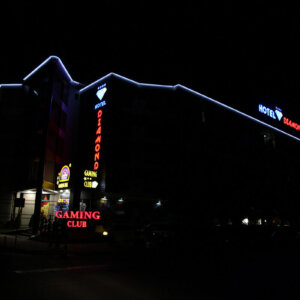 Хотел Диамант в Слънчев бряг засия ярко с LED кантове от Рекламна агенция Медия Дизайн Хотел Диамант в Слънчев бряг LED осветление от Рекламна агенция Медия Дизайн