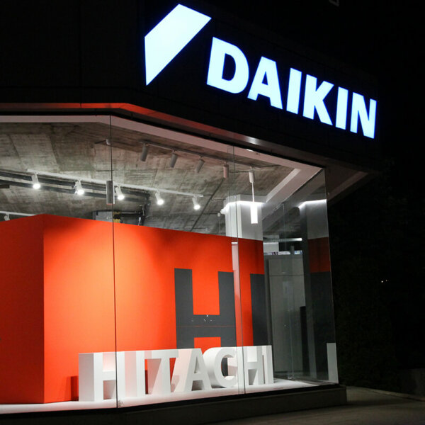 Светещи обемни букви Daikin и лого от Алурапид за Термос Светещи обемни букви и лого Daikin от Алурапид за Термос, София