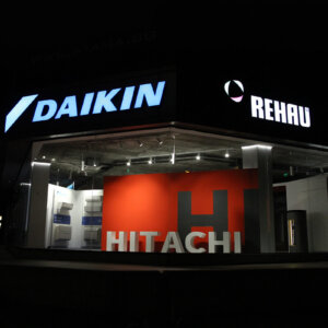 Светещи обемни букви и лого Hitachi от Алурапид за Термос, София