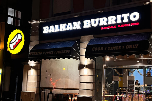 Illuminated channel letters and logo – Balkan Burrito, Plovdiv