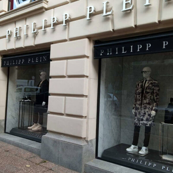 Illuminated channel letters and logo – Philipp Plein, Sofia Illuminated channel letters with Acrylic face and inox pages - Philipp Plein