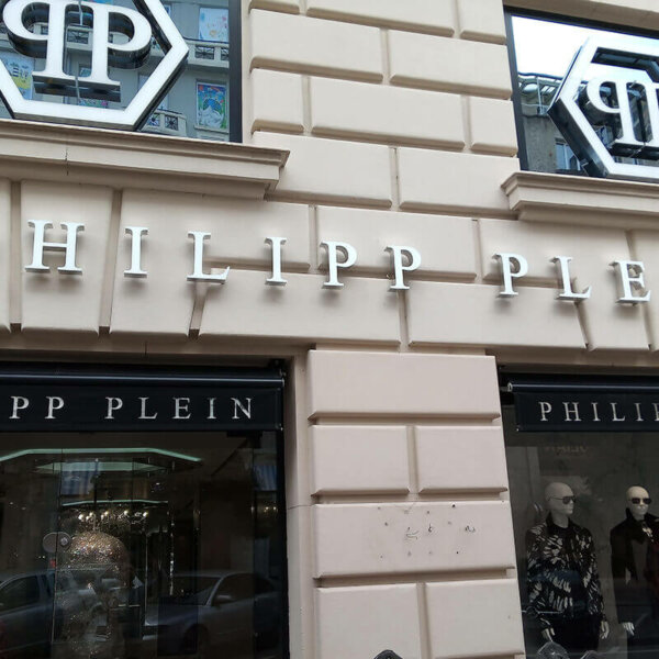 Illuminated channel letters with Acrylic face and stainless steel pages – Philipp Plein Illuminated channel letters with Acrylic face and stainless steel pages - Philipp Plein