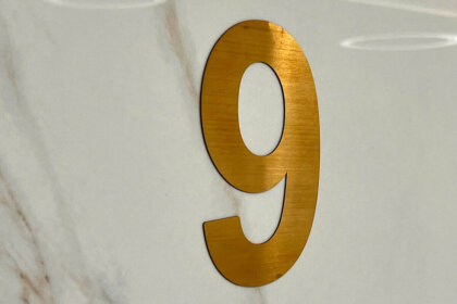 Изграждане на визуална комуникация в Медицински център Eтика, Пловдив