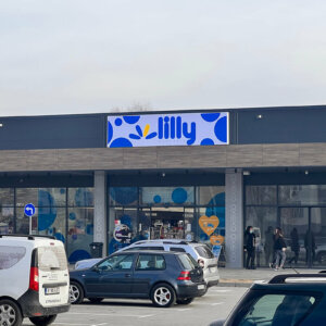 Светеща табела с лице от винил - Дрогерия Лили, Панагюрище