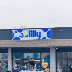 Светеща табела с лице от винил - Дрогерия Лили