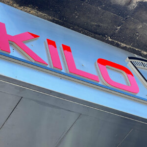 Релефни обемни букви за Kilo Store