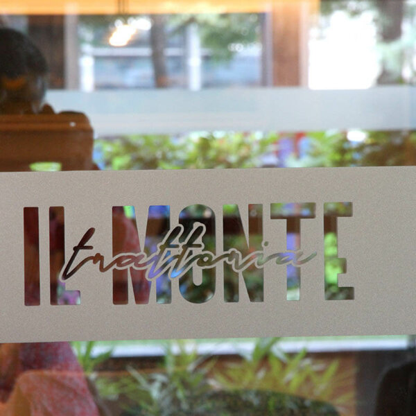 Windows branding for Italian restaurant IL MONTE in DoubleTree by Hilton Windows branding for Italian restaurant IL MONTE in DoubleTree by Hilton
