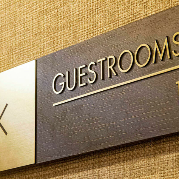 Interior signs for visual communication - DoubleTree by Hilton