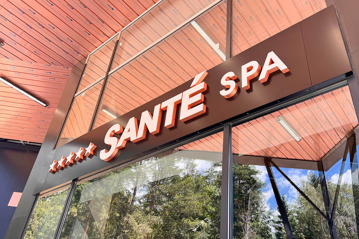 Backlit copper letters - Spa Hotel Santé