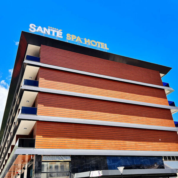 Illuminated aluminum channel letters for rooftop - SPA Hotel Santé, Velingrad