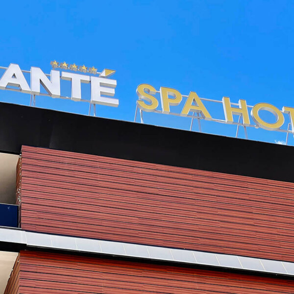Illuminated aluminum channel letters for rooftop - SPA Hotel Santé, Velingrad
