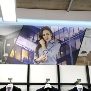 Табели за интериора на магазин за работно облекло Табели за интериора на магазин за работно облекло