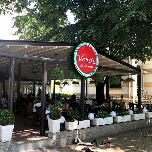 Рекламна табела за Verdi Trattoria