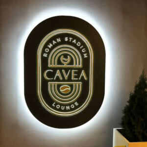 Табела от черен плексиглас за заведение