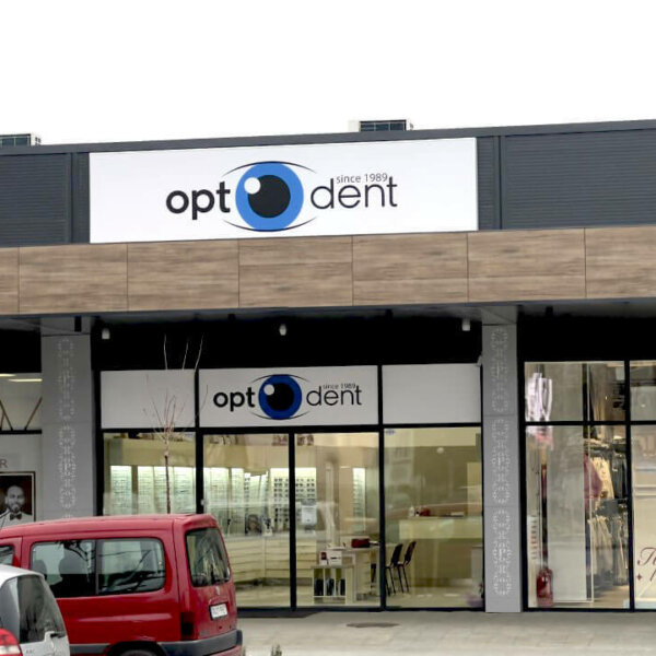 Optodent Пангюрище рекламна табела с винил Optodent Пангюрище рекламна табела с винил